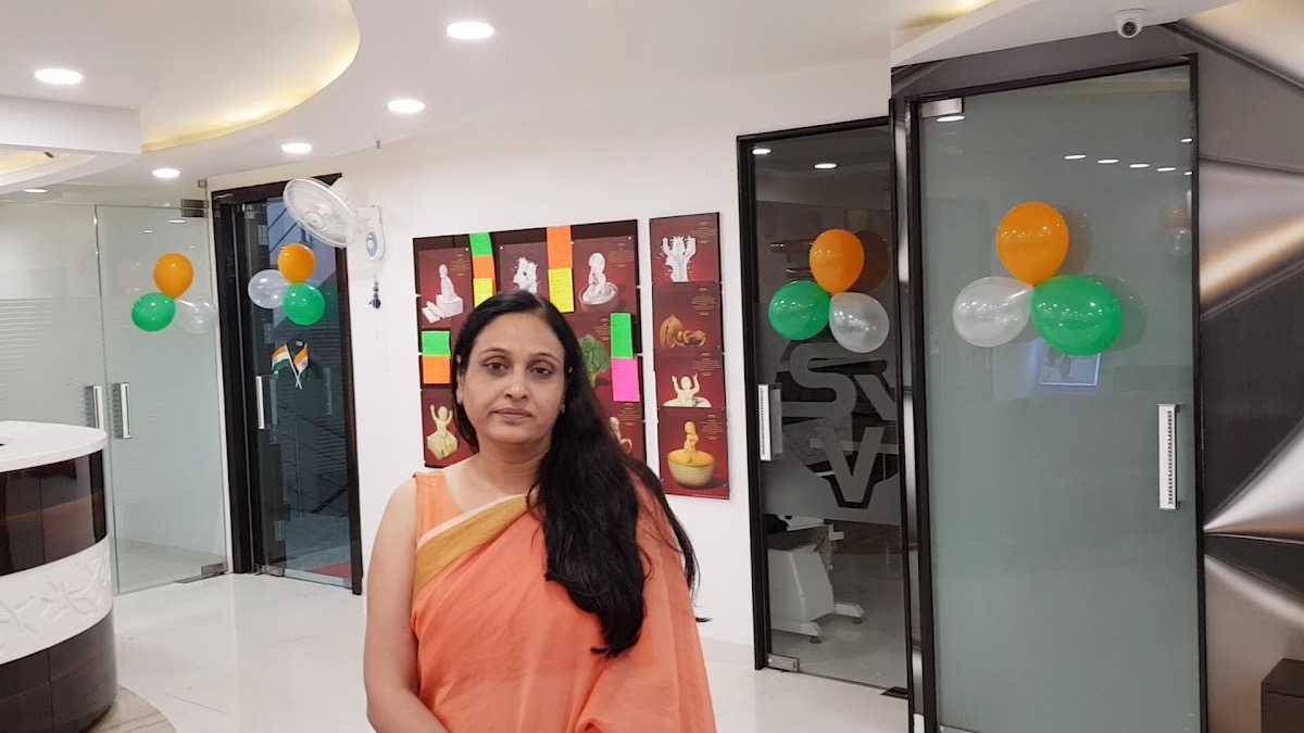 Dr Sadhna at SRV Clinic