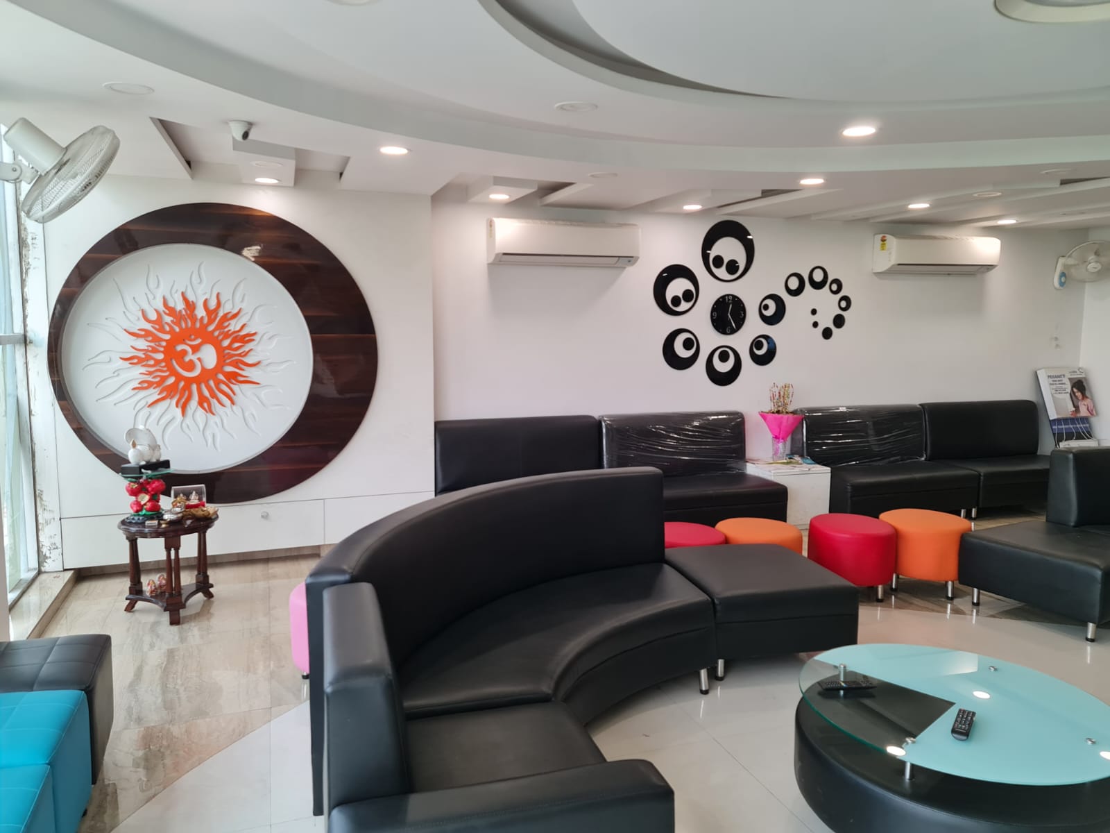 Our waiting lounge at SRV Clinic
