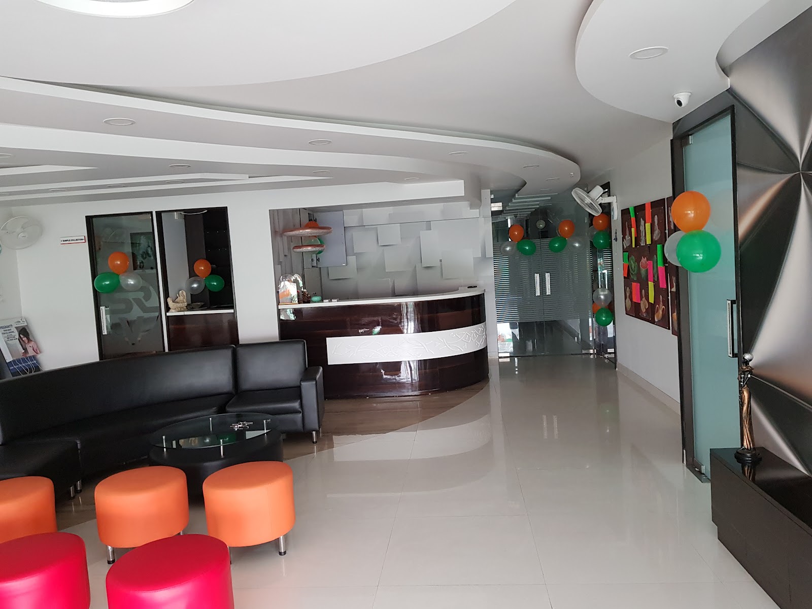 Reception & waiting lounge